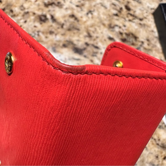 Prada 6 Key Holder - Picture 10 of 14